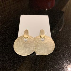 Kendra Scott Gold Didi statement earrings, NWT